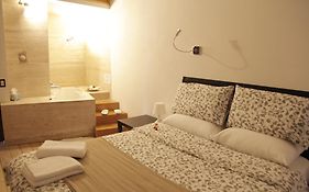 Garbatella Suites